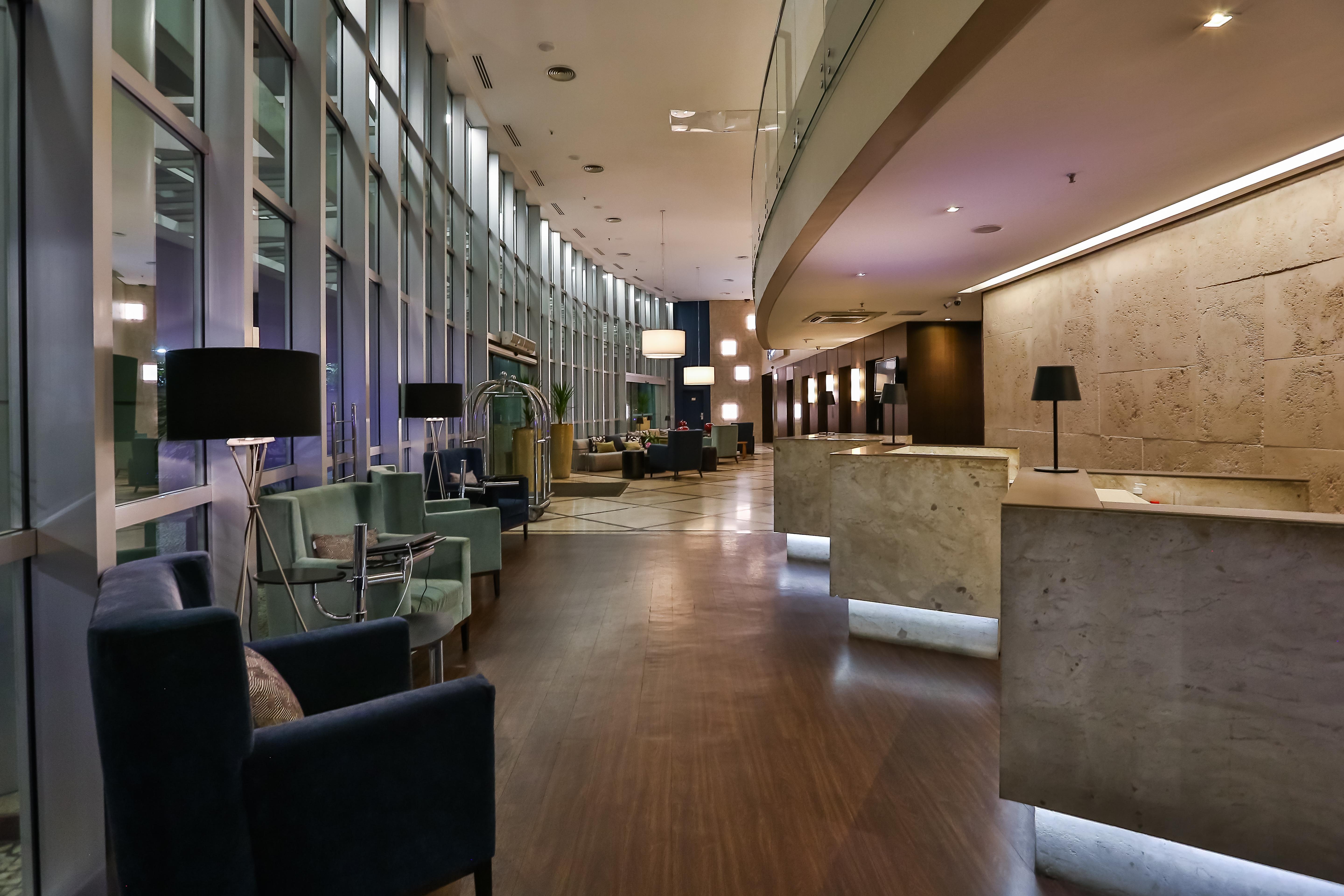 Radisson Vila Olimpia Sao Paulo Exterior foto The lounge at the airport