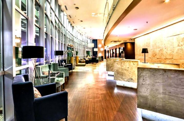 Radisson Vila Olimpia Sao Paulo Exterior foto The lounge at the airport
